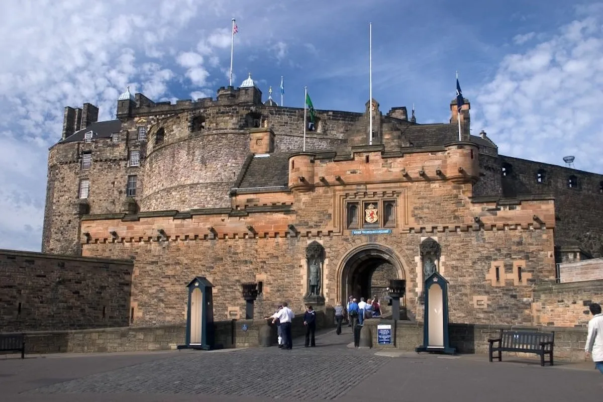 Edinburgh Castle above the city, the entry ticket with a guided tour sold through a resale platform